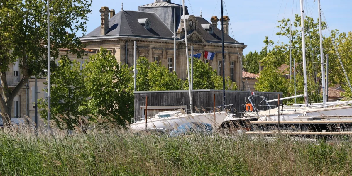 Pauillac, où ReydenWeb crée des sites internet sur mesure